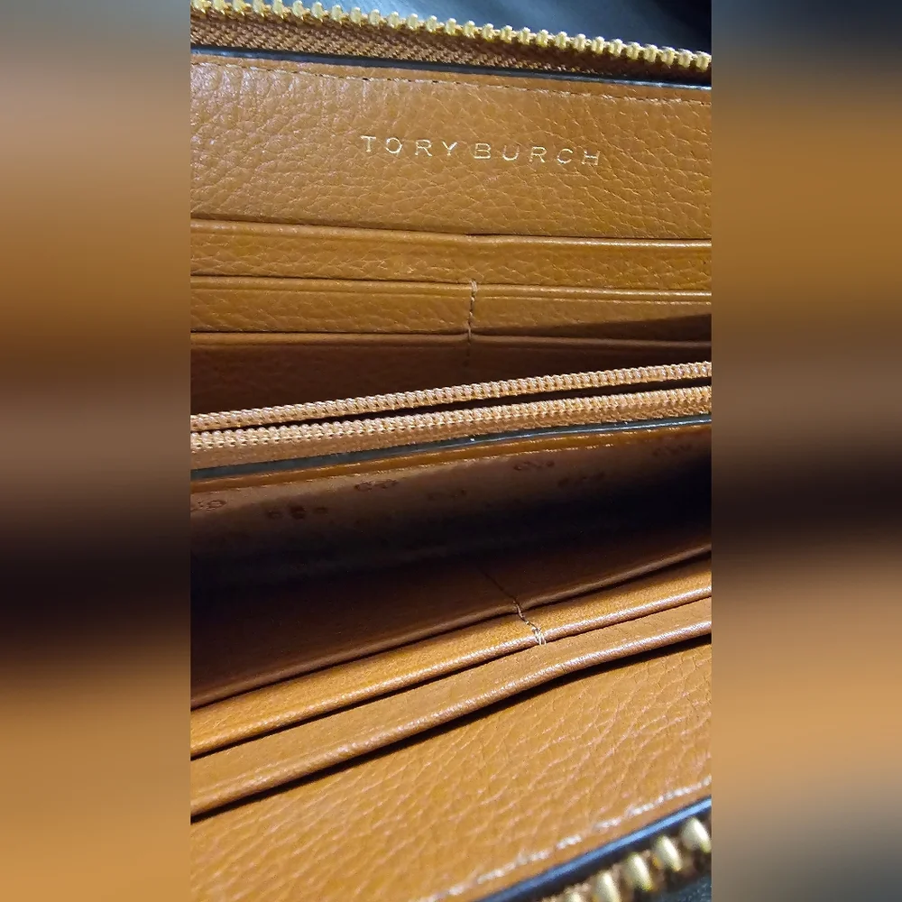 Tory Burch Tan Leather Long Wallet with Tassel EUC - Picture 9 of 16